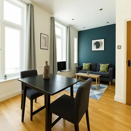 Modern Flat In Shoreditch